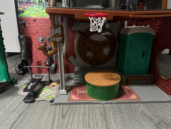 Ninja Turtles Huis - Compleet!, Kinderen en Baby's, Speelgoed | Poppenhuizen, Gebruikt, Poppenhuis, Ophalen