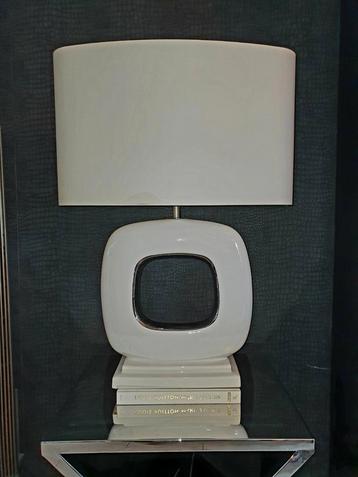 Exclusieve 'Chanel' tafellamp van Stout Verlichting beschikbaar voor biedingen