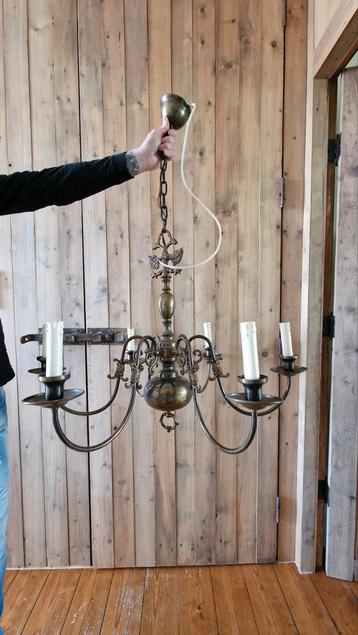 Vintage metalen kroonluchter met 6 armen beschikbaar voor biedingen