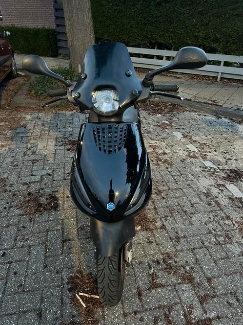 Piaggio Zip 4T – 2013 | Custom Look | Technisch in topstaat, Fietsen en Brommers, Scooters | Piaggio, Zo goed als nieuw, Zip, Maximaal 45 km/u