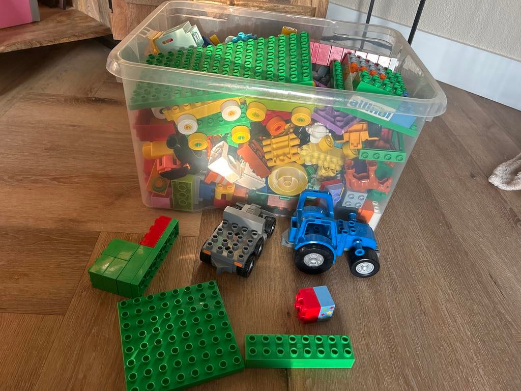 Duplo set met trekker en boerderij diertjes icl handige bak, Ophalen, Gebruikt, Overige merken