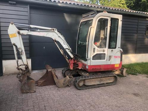 Mooie complete takeuchi 016, Zakelijke goederen, Machines en Bouw | Kranen en Graafmachines, Graafmachine, Ophalen of Verzenden