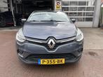 Renault Clio 0.9 TCe 90pk Intens 43.787km!, Auto's, Renault, 47 €/maand, Te koop, Zilver of Grijs, Geïmporteerd