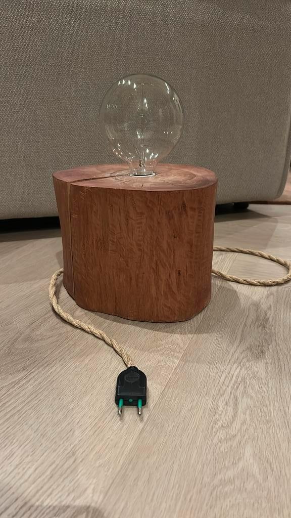 Boomstam Lamp met Lichtbron, Huis en Inrichting, Lampen | Tafellampen, Nieuw, Hout, Ophalen of Verzenden
