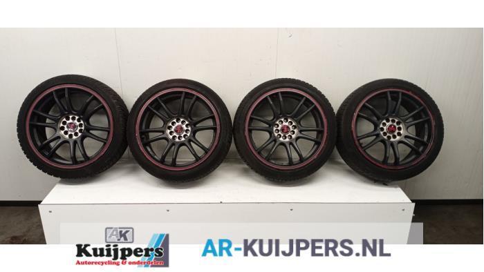 Sportvelgenset + winterbanden van een Volkswagen Golf Plus, Auto-onderdelen, Banden en Velgen, Personenwagen, Gebruikt