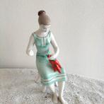 Vintage Hollohaza Porseleinen Beeldje Dame, Ophalen of Verzenden