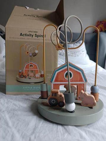 Little Dutch Activity Spiral - Boerderij Thema beschikbaar voor biedingen