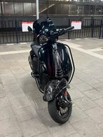 Vespa sprint 80cc full option, Fietsen en Brommers, Scooters | Vespa, Ophalen, Zo goed als nieuw, Vespa S
