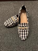 Zeart wit loafers instappers schoenen met BB ruitje maat 37, Kleding | Dames, Schoenen, New Look, Ophalen of Verzenden, Zo goed als nieuw