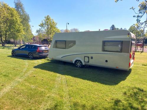 Burstner Averso 500tl,  airco, mover, enkele bedden, Caravans en Kamperen, Caravans, Particulier, tot en met 4, 1000 - 1250 kg