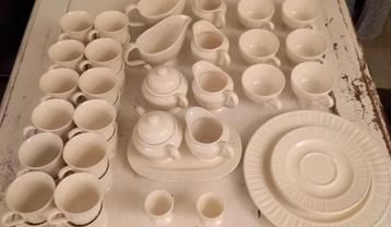 Queen's Garden Servies Delen beschikbaar voor biedingen