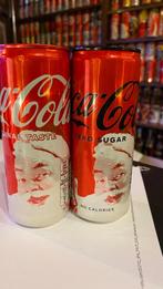 BELGIUM Coca-Cola Santa set 2021 met rode en zwarte deksel, Verzenden, Gebruiksvoorwerp