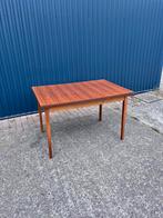 Vintage eettafel uitschuifbaar, Huis en Inrichting, Tafels | Eettafels, Ophalen, Gebruikt, C, C