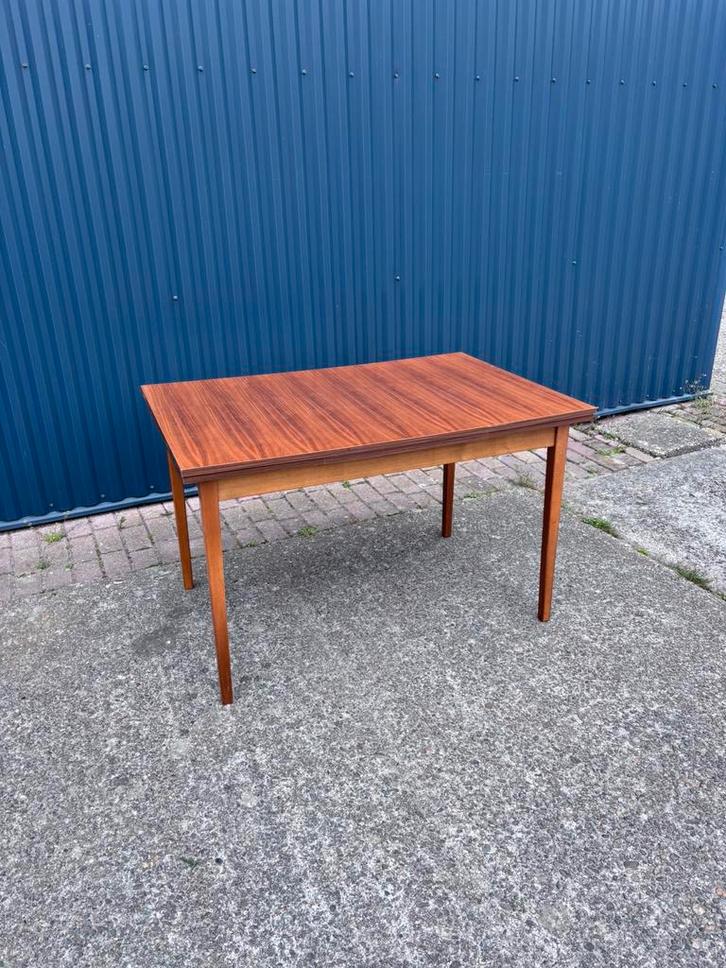 Vintage eettafel uitschuifbaar, Huis en Inrichting, Tafels | Eettafels, Gebruikt, Vijf personen of meer, Rechthoekig, Ophalen