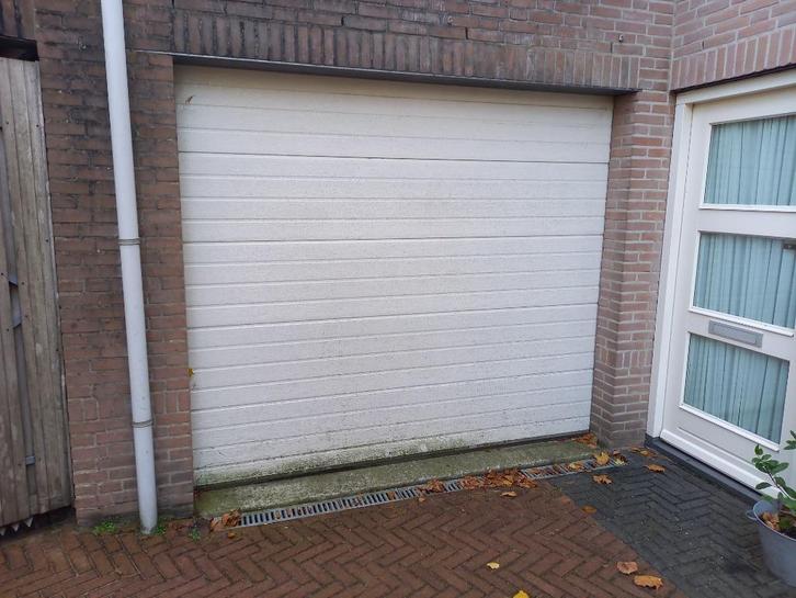 Elektrische sectionaal garagedeur, Doe-het-zelf en Verbouw, Deuren en Horren, Zo goed als nieuw, Garagedeur, 215 cm of meer, 120 cm of meer