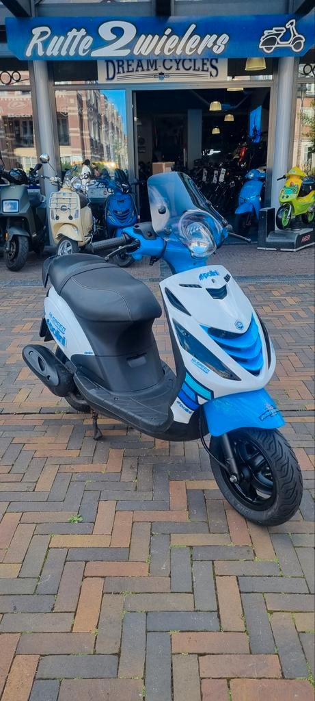 Piaggio zip 4takt. 45km 2017. Polini uitvoering, Fietsen en Brommers, Scooters | Piaggio, Zo goed als nieuw, Zip, Maximaal 45 km/u