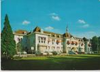Breda, St Laurensziekenhuis met auto's, DAF 33 Bestelwagen, Ophalen of Verzenden, 1960 tot 1980, Gelopen, Noord-Brabant
