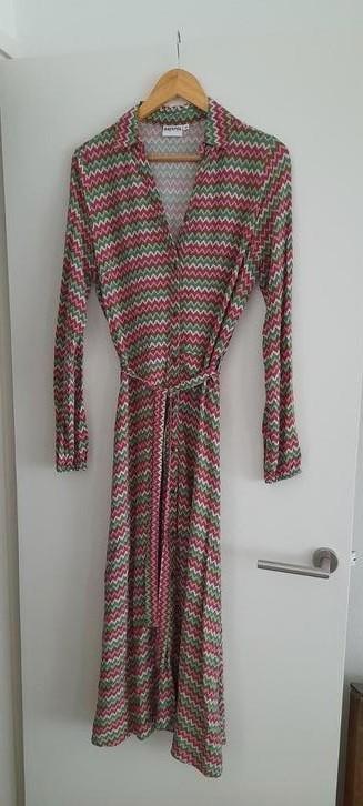 Doorknoop jurk / overhemd jurk  met ceintuur, Maat 38 , ZGAN, Kleding | Dames, Jurken, Zo goed als nieuw, Maat 38/40 (M), Onder de knie