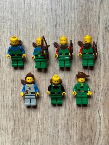 Vintage Lego Forestmen minifigures 7 stuks + accessoires! beschikbaar voor biedingen