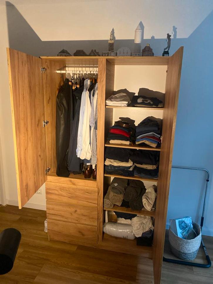 Zo Goed Als Nieuwe Kledingkast, Huis en Inrichting, Kasten | Kledingkasten, Zo goed als nieuw, 200 cm of meer, 100 tot 150 cm