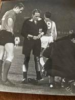 Oude foto Ajax - Neurenberg, Cruijff, 1968, 1960 tot 1980, Gebruikt, Foto, Ophalen of Verzenden