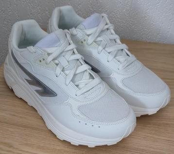 Hi-Tec sneaker Wit. Maat 42 beschikbaar voor biedingen