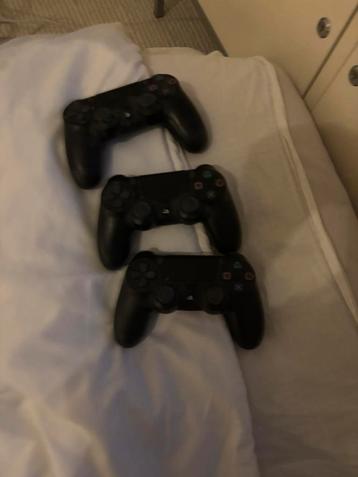Ps4 controllers los of samen kopen beschikbaar voor biedingen