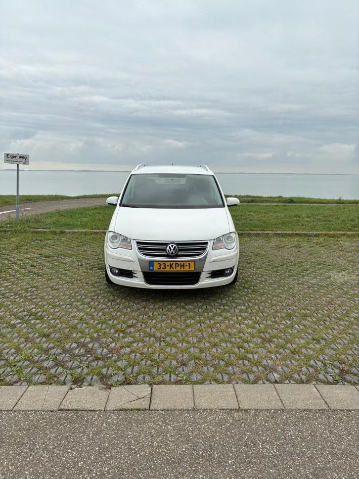 Volkswagen Touran 1.4 TSI 103KW 7P 2010 Wit, Auto's, Volkswagen, Particulier, Touran, ABS, Airbags, Airconditioning, Alarm, Bluetooth