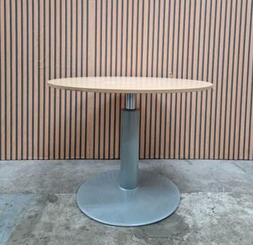 8 x Ronde vergadertafels eettafel rond hout metaal design  beschikbaar voor biedingen