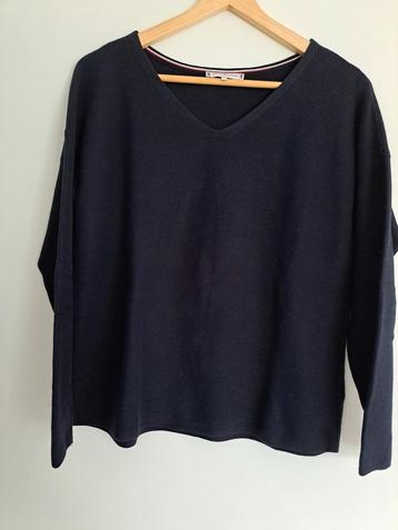 ZGAN blauwe Tommy Hilfiger trui  beschikbaar voor biedingen