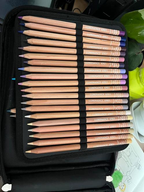 Luminance caran d’ache nieuw grote set circa 100 potloden, Hobby en Vrije tijd, Tekenen, Zo goed als nieuw, Potlood of Stift, Ophalen of Verzenden