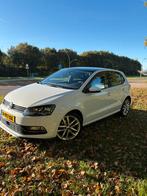 Volkswagen Polo 1.2 TSI 81KW BMT DSG 2015 Panodak Wit, Auto's, Volkswagen, 1063 kg, 4 cilinders, Wit, 1200 kg