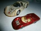 2x Porsche 910. 1 Matchbox no 68 rood + 1 plastic 910 model, Ophalen, Gebruikt, Auto