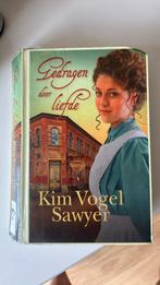 Kim Vogel-Sawyer - Gedragen door liefde, Ophalen of Verzenden, Zo goed als nieuw, Nederland, Kim Vogel-Sawyer