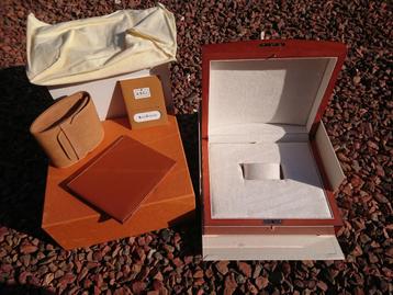 Edel Horloge Doos Box Verpakking Compleet Zie Foto's  beschikbaar voor biedingen