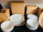 22 delig Wit Servies borden ontbijtbord schaaltjes kommen, Ophalen of Verzenden, Zo goed als nieuw, Effen, Porselein