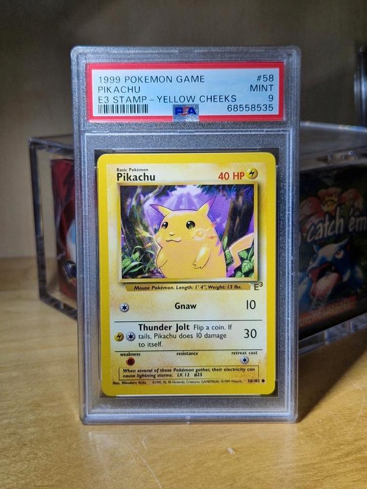 4x pikachu E3 stamped psa 9, Hobby en Vrije tijd, Verzamelkaartspellen | Pokémon, Zo goed als nieuw, Ophalen of Verzenden