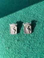 2x Politie speldjes. HAAGSE OOIEVAAR, Ophalen of Verzenden, Gebruikt, Dier of Natuur, Speldje of Pin