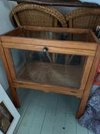 Thee kastje, Ophalen