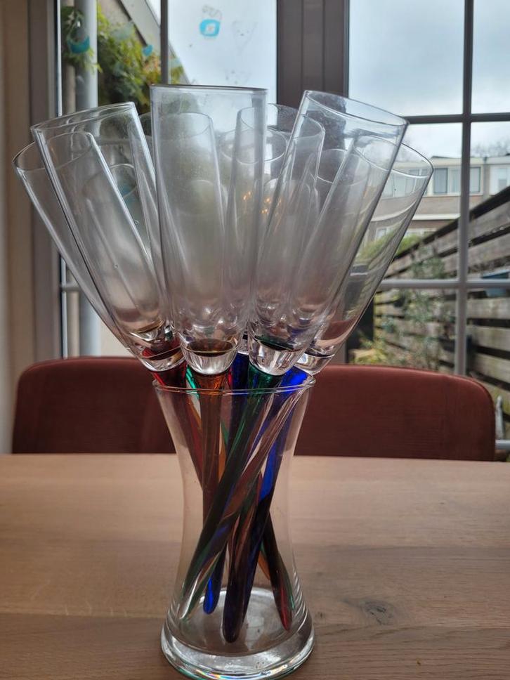 Artland - 12 gekleurde handgeblazen champagneglazen, Huis en Inrichting, Keuken | Servies, Zo goed als nieuw, Glas of Glazen, Effen