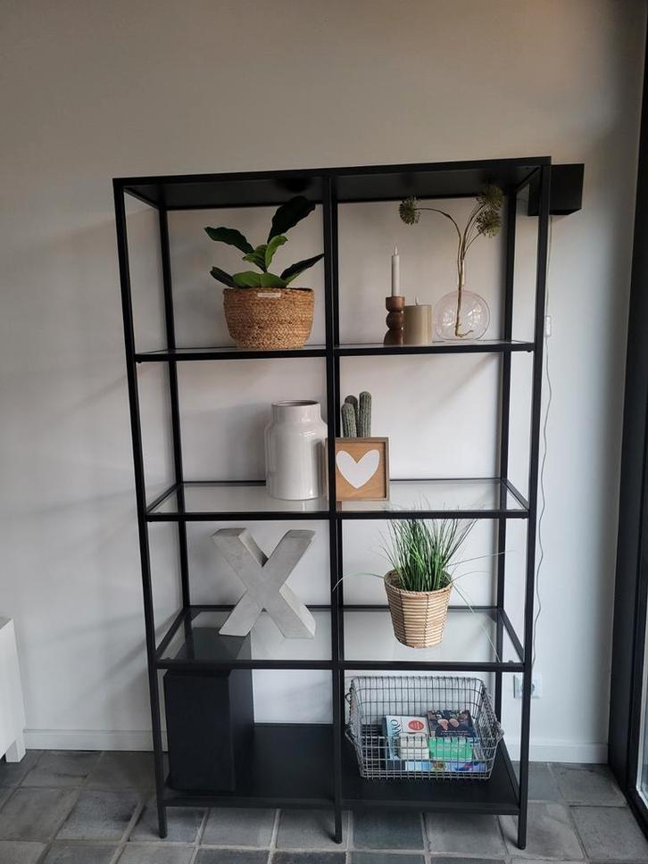 Stoere metalen kast van de ikea, Huis en Inrichting, Kasten | Boekenkasten, Gebruikt, 100 tot 150 cm, 150 tot 200 cm, 25 tot 50 cm