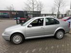 Volkswagen Bora 1.4-16V Comfortline LPG3, Voorwielaandrijving, Metallic lak, Gebruikt, Origineel Nederlands