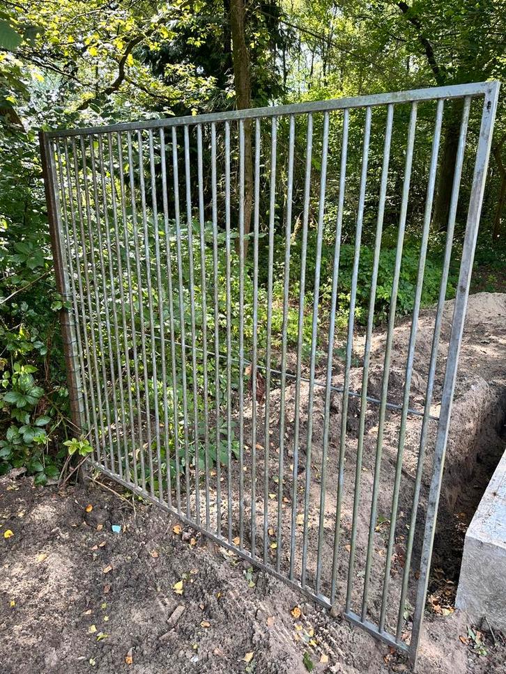 Gegalvaniseerd hekwerk met loopdeur 5m x 1.80, Dieren en Toebehoren, Hondenhokken, Gebruikt, 100 cm of meer, 110 cm of meer, Ophalen