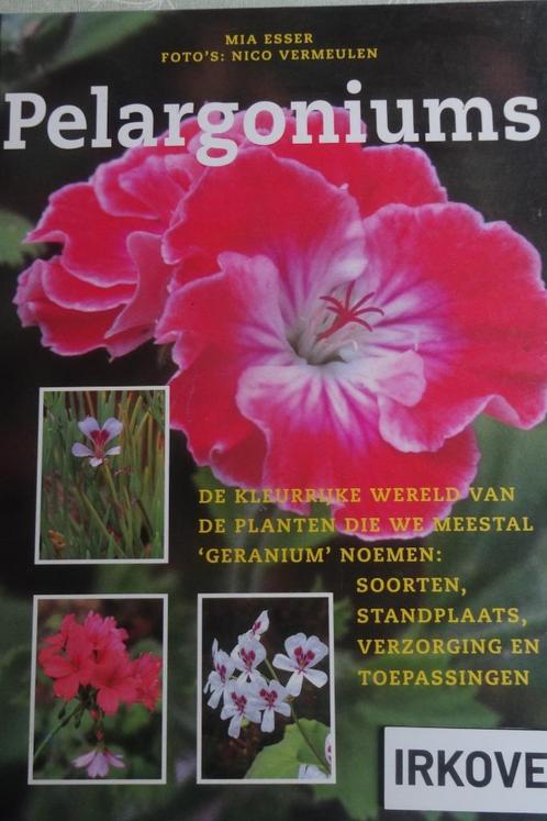 PELARGONIUMS * Mia Visser en Nico Vermeulen *, Boeken, Wonen en Tuinieren, Zo goed als nieuw, Tuinieren en Tuinplanten, Verzenden
