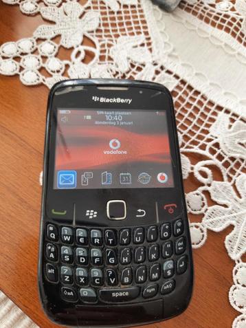 Vintage BlackBerry Curve Iconisch Verzamelwaardig Klassieker beschikbaar voor biedingen