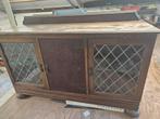 Oud dressoir met glas in lood., Huis en Inrichting, Kasten | Dressoirs, Ophalen, Gebruikt, 25 tot 50 cm, Glas