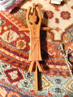 Houten Kruisbeeld met Figuur, Ophalen