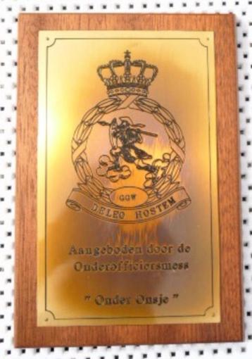 PLAQUETTE GGW DELEO HOSTEM ,AANGEB.D.D.ONDEROFF. ONDER ONSJE beschikbaar voor biedingen