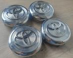 TOYOTA NAAFDOPPEN 63MM ZGAN SILVER/CHROOM, Ophalen of Verzenden, Zo goed als nieuw