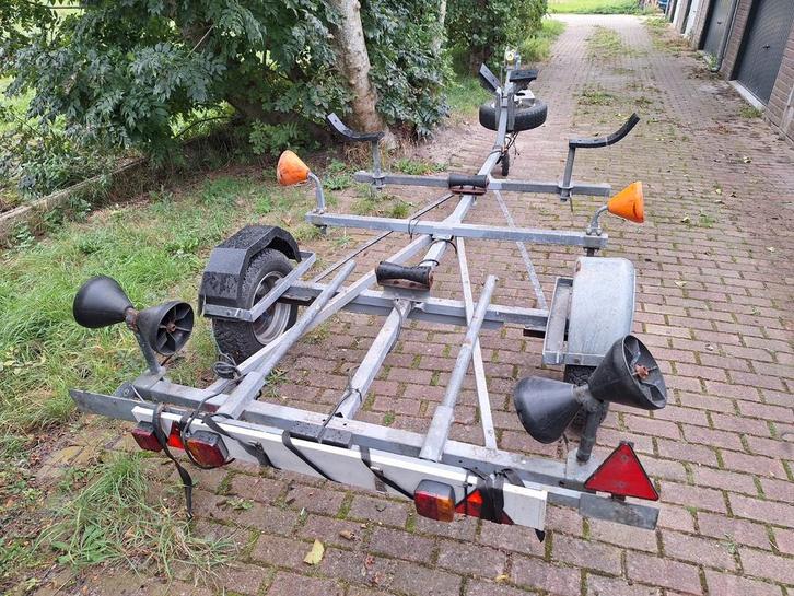 Boottrailer, Watersport en Boten, Boottrailers, Zo goed als nieuw, Minder dan 6 meter, Ophalen of Verzenden